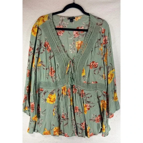 TORRID 1 Floral Print  V Neck Babydoll Gauze Crochet Trim Lace-Up Top 1x 14 16 - Picture 2 of 8